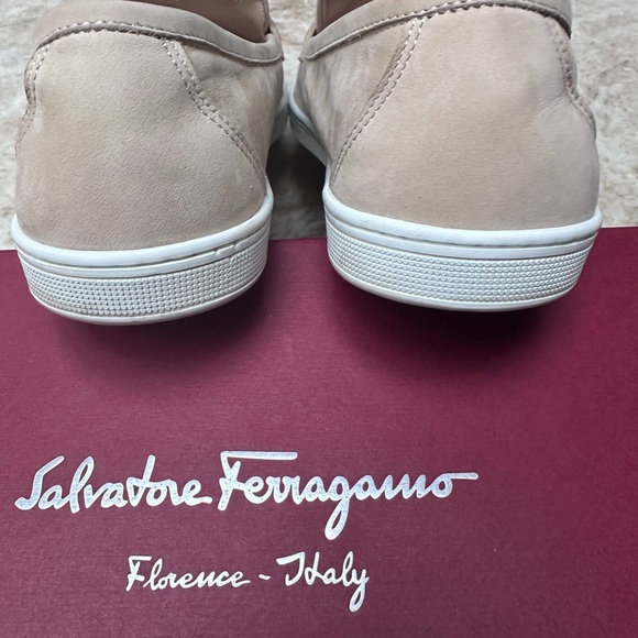 Ferragamo Mercury Ultra soft beige color suede loafers Size 8.5M - Picture 6 of 10